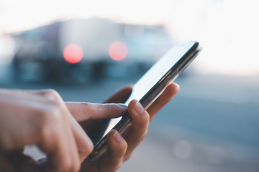 Web Apps vs Native Mobile Apps: The Pros and Cons