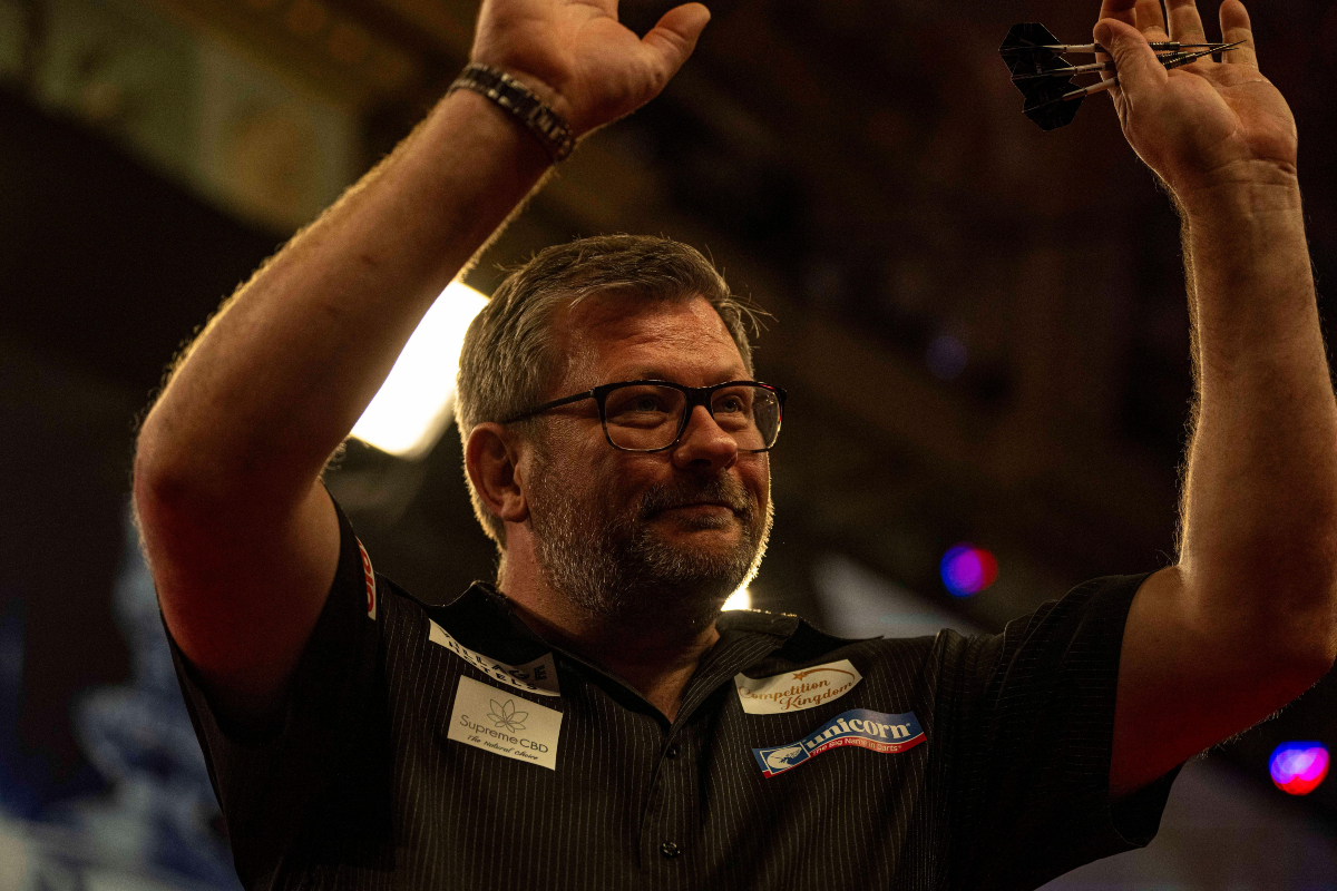 James Wade grinded his way past Peter Wright in round one (Alamy)