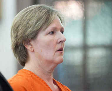 Michigan's Stephanie Cieslinski Sentenced to 3 Years for Embezzling Nearly $1 Million From Midland Dentist