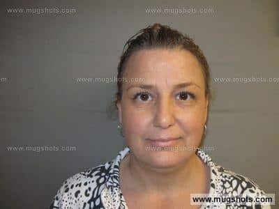 Michigan dental bookkeeper Wendi Torres gets jail for stealing $50-100,000